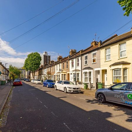 The Stratford Villa Londra Exterior foto